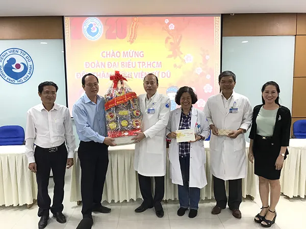 Trưởng Ban Tổ chức Thành ủy TPHCM Nguyễn Hồ Hải đi thăm chúc tết