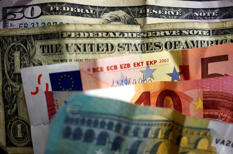 Tỷ giá ngoại tệ hôm nay 30/1/2020: USD tăng, euro và bảng Anh giảm 1