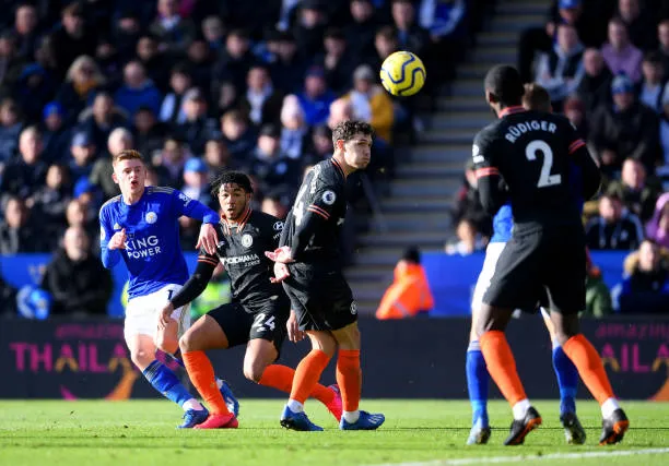 Kết quả Ngoại hạng Anh ngày 1/2: Chelsea hòa kịch tính Leicester