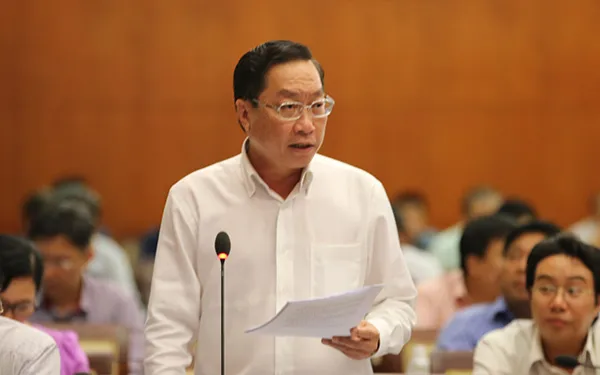 Giáo sư Nguyễn Tấn Bỉnh – Giám đốc Sở Y tế TPHCM. 