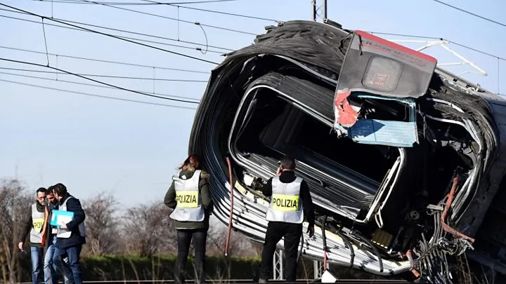Tàu cao tốc trật đường ray ở Italy, ít nhất 2 người thiệt mạng