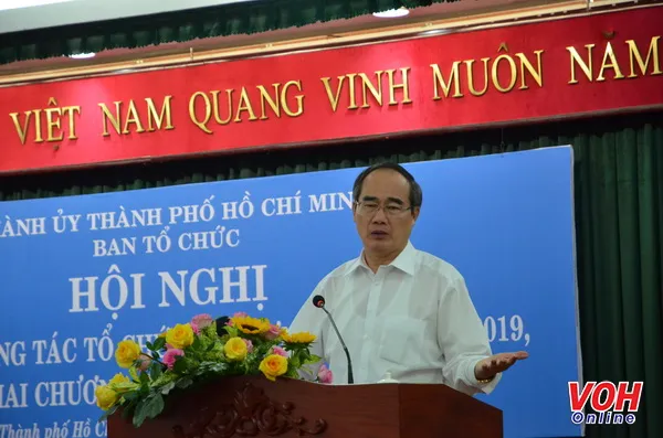 Bí thư Thành ủy Nguyễn Thiện Nhân phát biểu chỉ đạo tại hội nghị