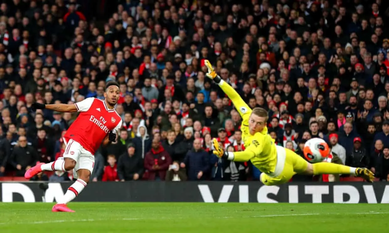 Kết quả Ngoại hạng Anh ngày 24/2: MU vượt Tottenham chiếm vị trí thứ 5 - Arsenal thắng kịch tính