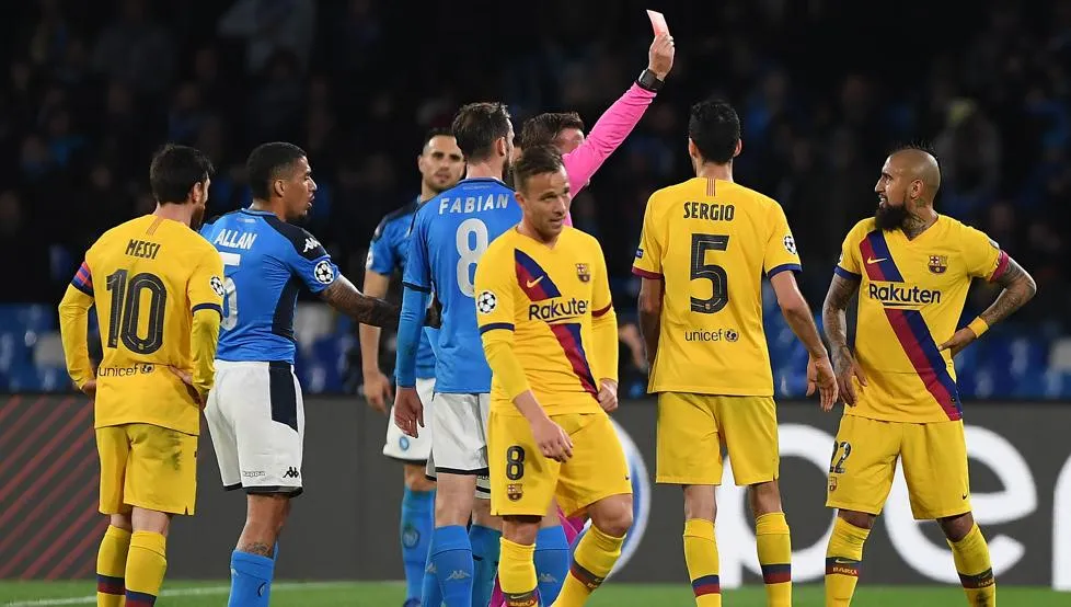 Diễn biến trận Napoli vs Barcelona tại Cup C1: Barca nhọc nhằn hòa chủ nhà