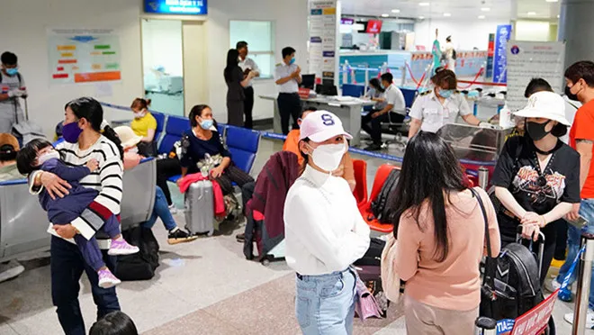 Từ 12 giờ ngày 1/3, sân bay Nội Bài và Tân Sơn Nhất ngừng đón chuyến bay từ Hàn Quốc