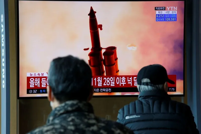 Hàn Quốc: Triều Tiên lại vừa bắn thêm hai tên lửa vào biển