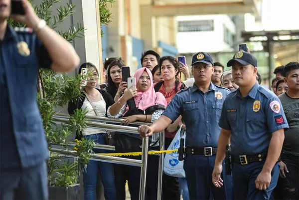 30 người bị giữ làm con tin tại trung tâm thương mại tại Philippines