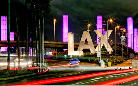 sân bay LAX tại Los Angeles