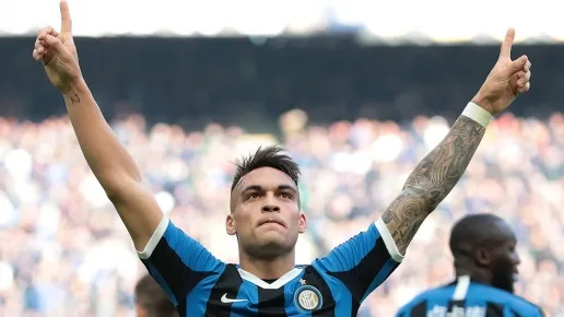 Inter Milan giảm giá bán Lautaro Martinez
