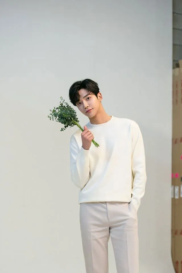 VOH-rowoon-nam-than-anh7