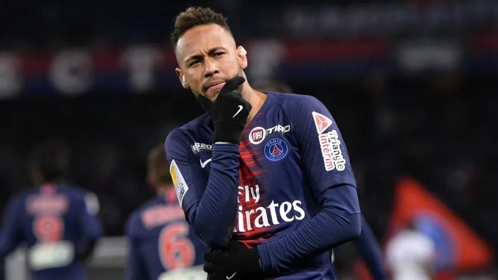 Neymar bị cắt giảm lương do ảnh hưởng của Covid-19