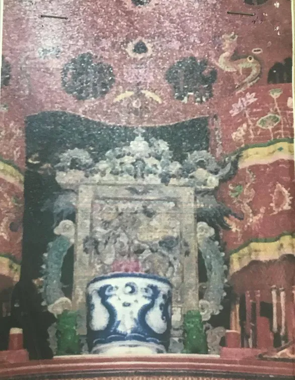 Bức tranh cổ đặt ở chánh điện Đình Linh Tây đã bị kẻ gian đánh cắp