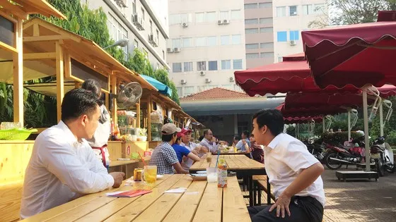 TPHCM: Cấm tụ tập trên 30 người, phòng tập gym được hoạt động trở lại