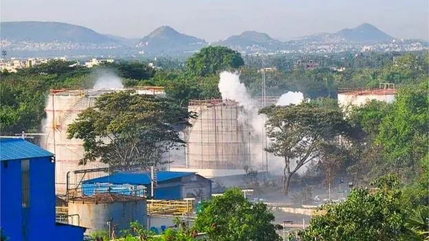Rò rỉ khí gas nghiêm trọng trên diện rộng ở Ấn Độ, ít nhất 13 người tử vong