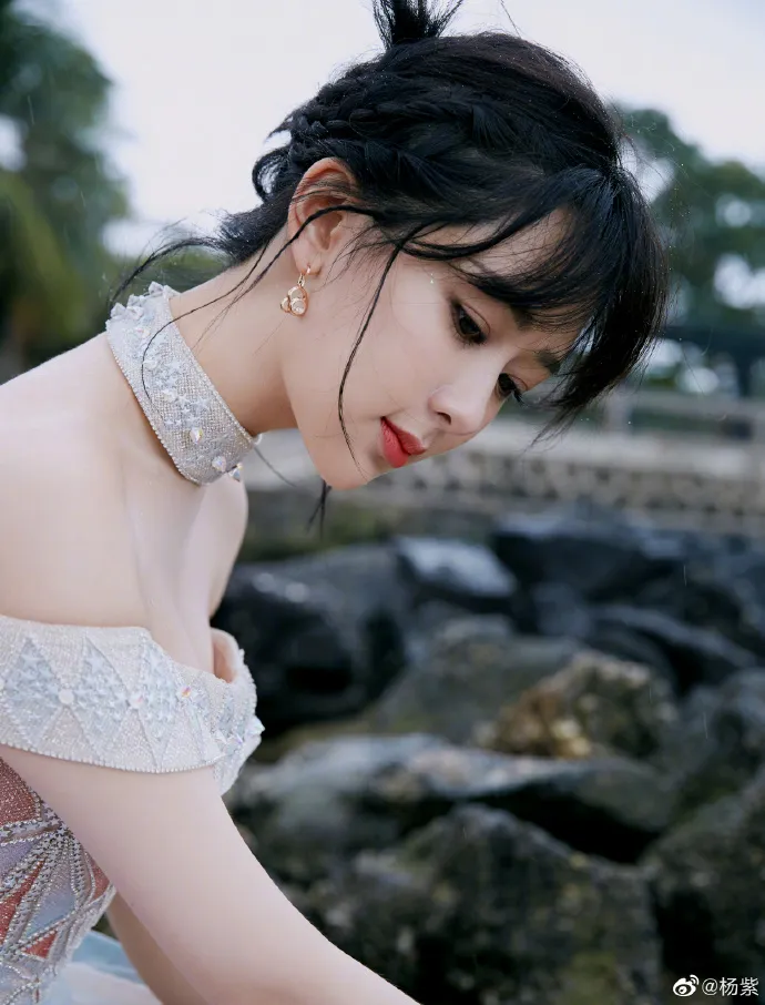 VOH-BXH-Nu-Dien-Vien-Trung-Quoc-Quyen-Luc-anh9