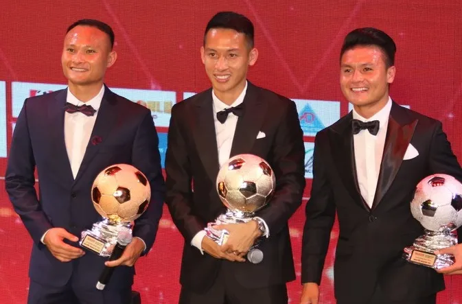 Quang Hải về nhì ở cuộc đua Quả bóng Vàng Việt Nam 2019