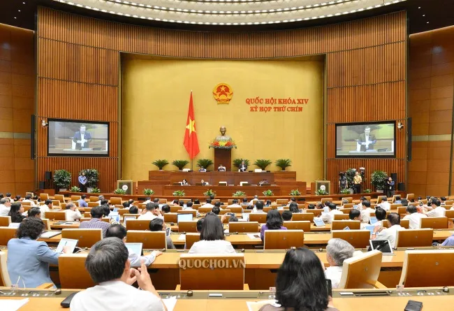 Quốc hội thảo luận tại hội trường về dự thảo Nghị quyết về một số cơ chế, chính sách tài chính - ngân sách đặc thù đối với Thủ đô Hà Nội