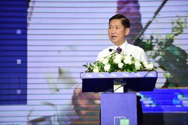 Ông Trần Vĩnh Tuyến, Phó Chủ tịch UBND TPHCM cam kết trong thời gian tới, các dịch vụ công tại thành phố sẽ không dùng tiền mặt.