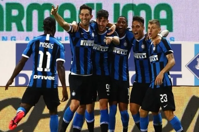 Inter Milan đã có chiến thắng 2-1 trước chủ nhà Parma. Với chiến thắng này, Inter Milan hiện có được 61 điểm và tiếp tục bám đuổi 2 đội dẫn đầu là Juventus (69 điểm) và Lazio (65 điểm).