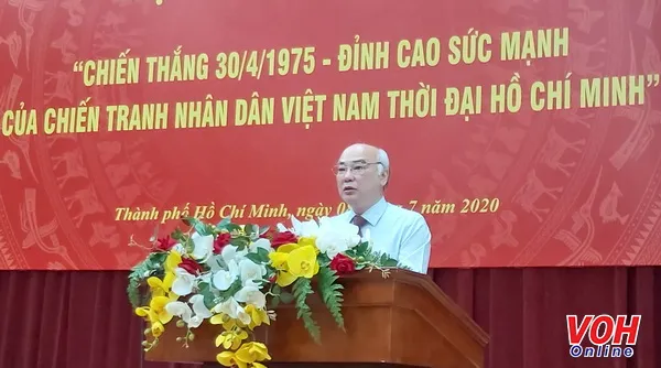 Ông Phan Nguyễn Như Khuê, Trưởng ban Tuyên giáo Thành ủy TPHCM phát biểu tại hội thảo