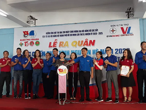 Đoàn TN Điện lực TPHCM trao tặng hệ thống điện mặt trời áp mái cho Nhà thiếu nhi Quận Phú Nhuận
