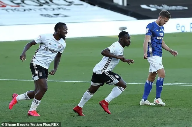 Kết quả bóng đá Anh 31/7: Fulham gặp Brentford tại chung kết play-off giành vé lên chơi Ngoại hạng Anh 2020/21