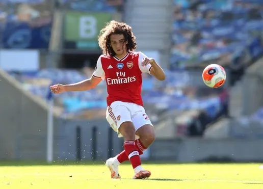 PSG đang lên kế hoạch chiêu mộ tiền vệ Matteo Guendouzi 