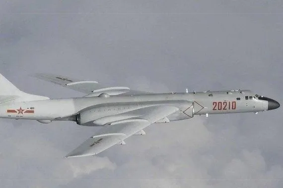 Trung Quốc đưa máy bay ném bom H-6J đến Biển Đông
