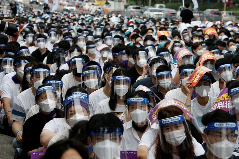 Hàn Quốc: Hàng chục ngàn bác sĩ đình công, Bộ Y tế yêu cầu quay lại làm việc ngay lập tức