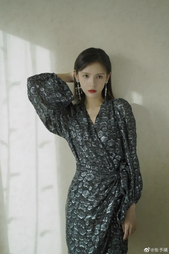 Profile tiểu sử Trương Dư Hi : Nữ diễn viên xinh đẹp, tài năng nhưng cũng lắm thị phi 23