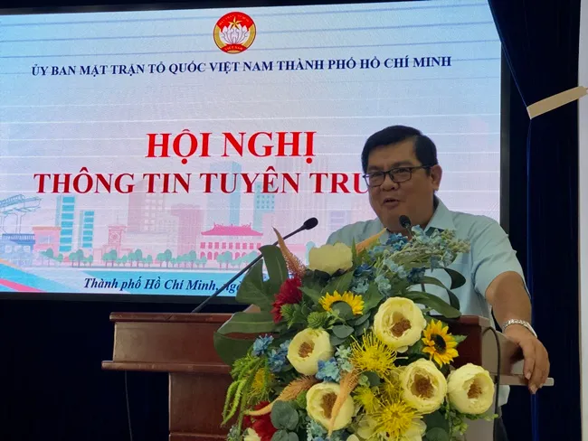 Phó Chủ tịch Ủy ban Mặt trận Tổ quốc Việt Nam Thành phố Ngô Thanh Sơn phát biểu tại hội nghị.