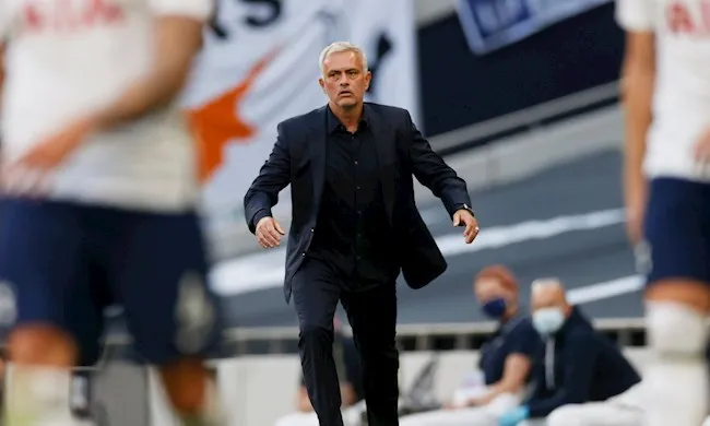 Mourinho tức giận sau trận thua Everton