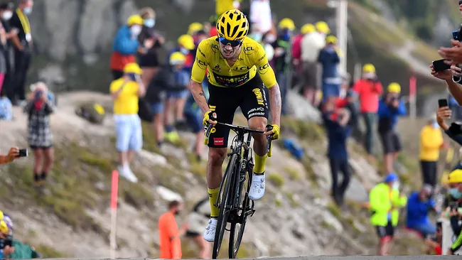 Tour de France 2020: Thi đấu tốt chặng 18, Primoz Roglic tiếp tục giữ áo vàng