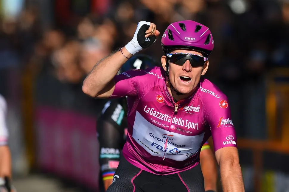 Giro D’Italia 2020: Cua-rơ Arnaud Demare về nhất chặng 7