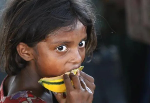 Trẻ em nghèo khó tại Ấn Độ dễ trở thành nạn nhân của các vụ buôn người và cưỡng bức lao động