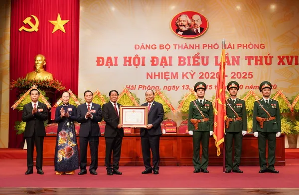 Thủ tướng Chính phủ Nguyễn Xuân Phúc dự Đại hội đại biểu Đảng bộ thành phố Hải Phòng