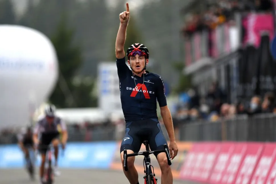 Giro D'Italia 2020: Cua-rơ Tao Geoghegan Hart giành chiến thắng chặng 15