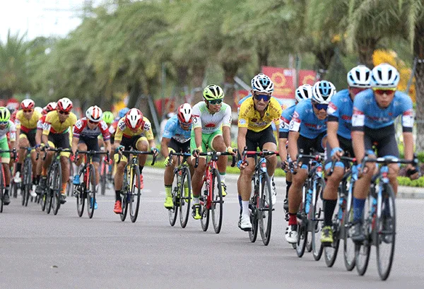 Kết thúc giải xe đạp VTV Cúp Tôn Hoa Sen 2020: Loic Desriac - Bike Life Đồng Nai mặc áo vàng chung cuộc