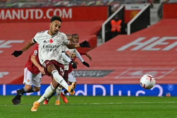 Kết quả Ngoại hạng Anh 2/11: MU chìm sâu sau trận thua Arsenal - Tottenham lên nhì bảng
