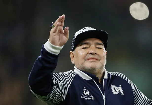 Huyền thoại Maradona báo tin vui cho NHM