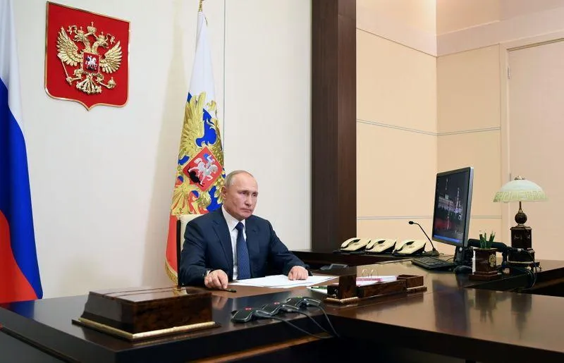 Tổng thống Nga Vladimir Putin cho biết lực lượng gìn giữ hòa bình nước này đã triển khai đến Nagorno-Karabakh. 