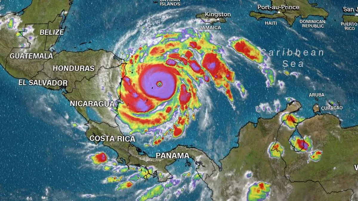 Vừa qua bão Eta, các nước Trung Mỹ tiếp tục đón bão cấp 5 Iota 