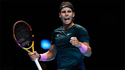 ATP Finals 2020: Đánh bại Tsitsipas, Nadal giành vé vào bán kết - Rublev thắng danh dự trước Thiem