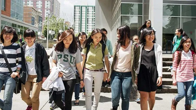 Việt Nam tiếp tục đứng thứ 6 trong danh sách những nước dẫn đầu về số lượng sinh viên du học tại Hoa Kỳ