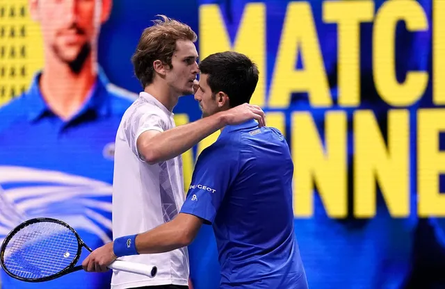 ATP Finals 2020: Novak Djokovic vào bán kết - Daniil Medvedev toàn thắng tại vòng bảng