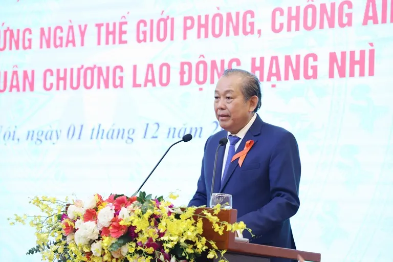 Phó Thủ tướng Thường trực Chính phủ Trương Hòa Bình dự và phát biểu tại Hội nghị.