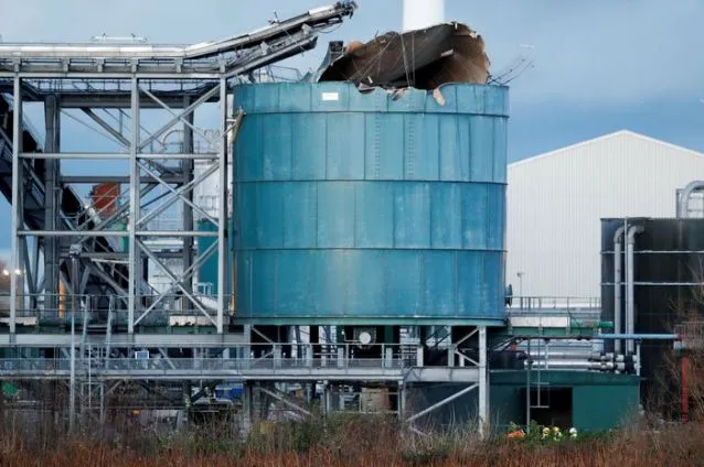 Anh: Nổ nhà máy xử lý nước, 4 người thiệt mạng