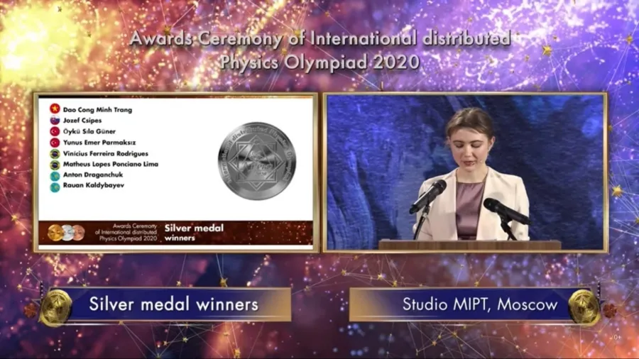 Lễ công bố giải được trực tuyến