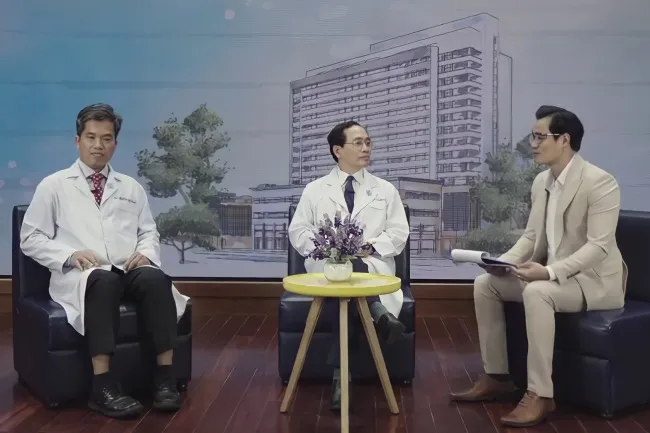 Tiến sĩ – Bác sĩ Trương Quang Bình và Tiến sĩ – Bác sĩ Nguyễn Bá Thắng chia sẻ về rung nhĩ và nguy cơ đột quỵ   