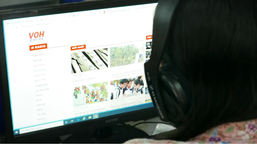 Sách Kỹ Năng Báo Nói: Chương VI - THU HÚT QUẢNG CÁO, TÀI TRỢ TRÊN PHÁT THANH